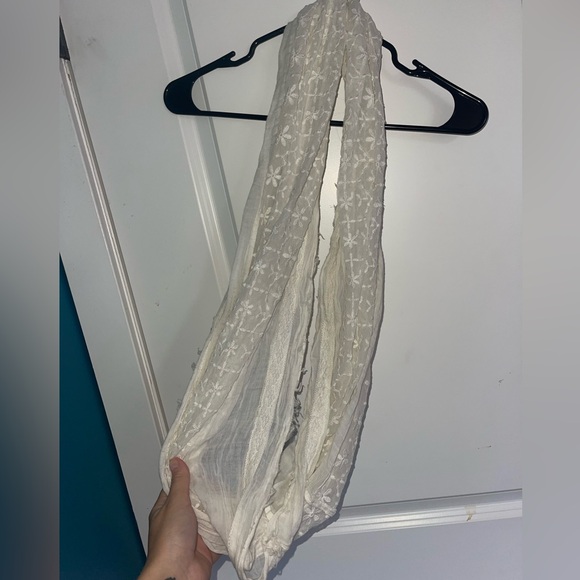 Infinity scarf - Picture 2 of 2